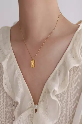 18k plated butterfly pendant necklace