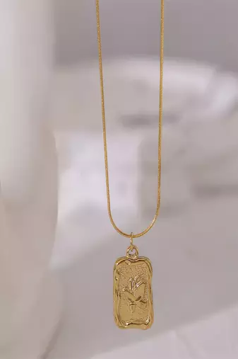 18k plated butterfly pendant necklace