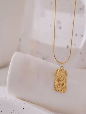18k plated butterfly pendant necklace 5