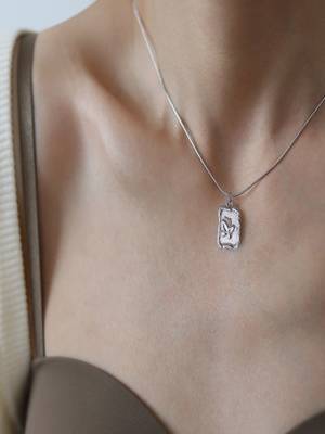Silver plated butterfly pendant necklace 2