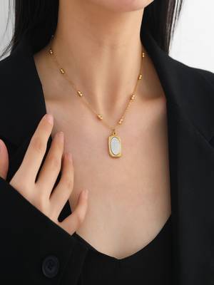 18k plated rose mirror pendant 2
