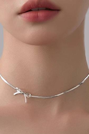 Silver plated bow chain