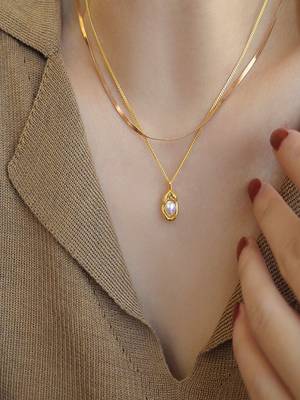 18k plated pearl layered necklace 1