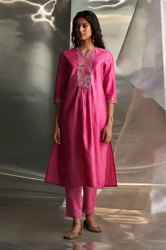 Bloom pink embroidered chanderi kurta set