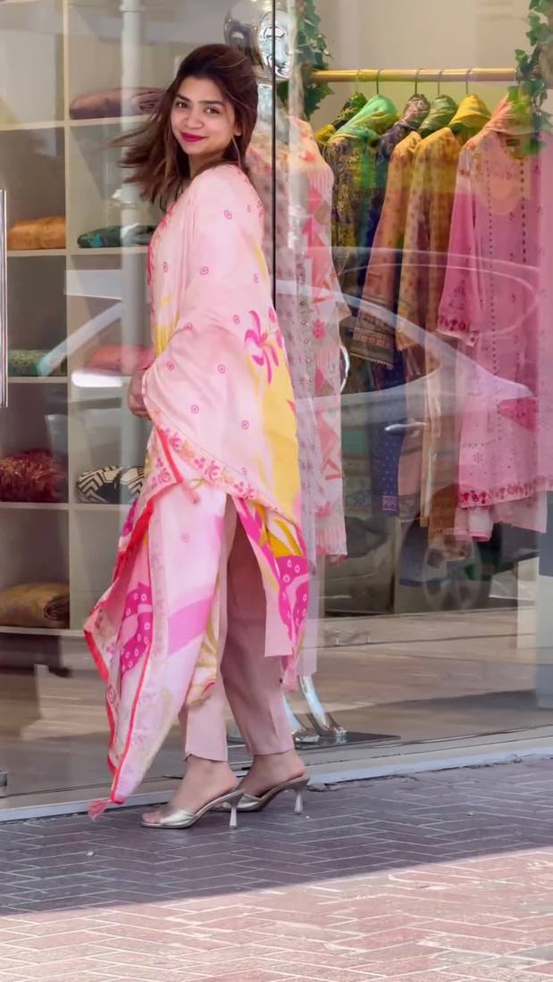 3287 Women Chanderi Silk Printed Kurta Pant Dupatta Set