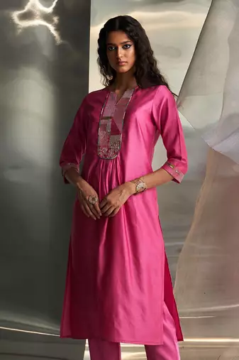 Bloom pink embroidered chanderi kurta set