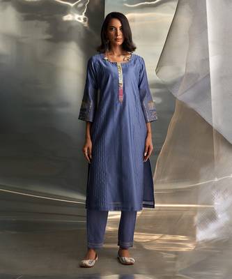 Berry blue embroidered chanderi kurta set 2