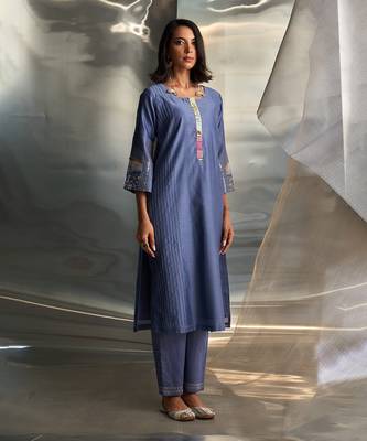 Berry blue embroidered chanderi kurta set 3