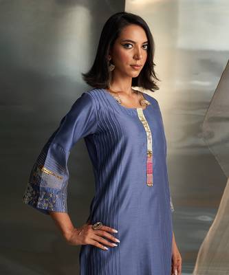 Berry blue embroidered chanderi kurta set 4