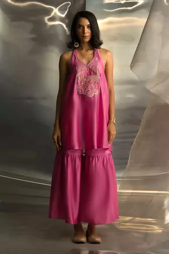 Bloom pink embroidered chanderi kurta set