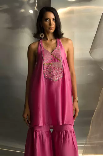 Bloom pink embroidered chanderi kurta set
