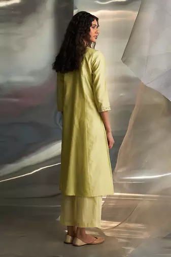 Butter yellow embroidered chanderi kurta set