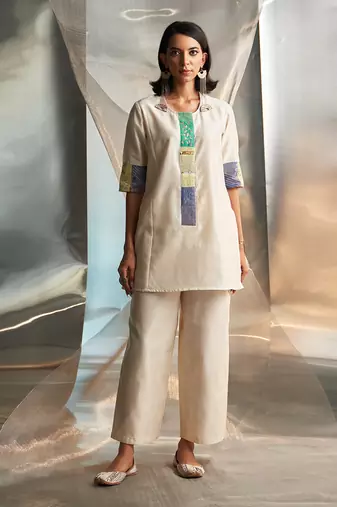 Ivory embroidered chanderi kurta set
