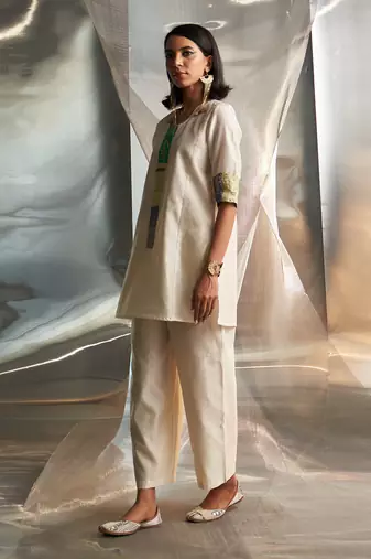 Ivory embroidered chanderi kurta set