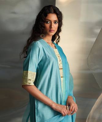 Powder blue embroidered chanderi kurta set 5