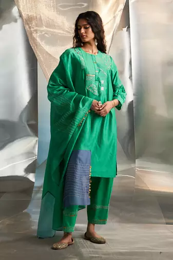 Lush green embroidered chanderi kurta set