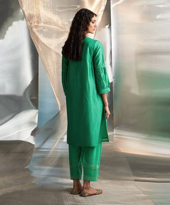 Lush green embroidered chanderi kurta set 5