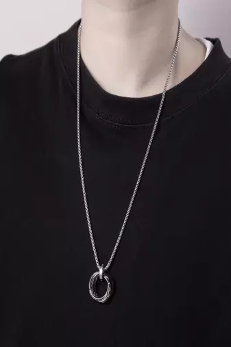 Silver plated circle pendant chain