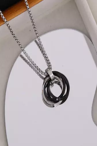 Silver plated circle pendant chain