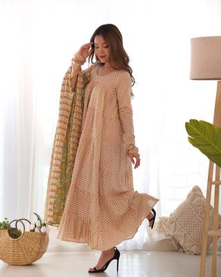 Creamy yellow anarkali kurta with dupatta 2