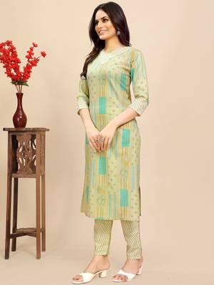 women's cotton blend straight printed daily wear casual kurta & pant set 4