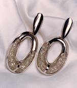 latest fashion stylish silver plated lightweight classic chunky hoops earrings