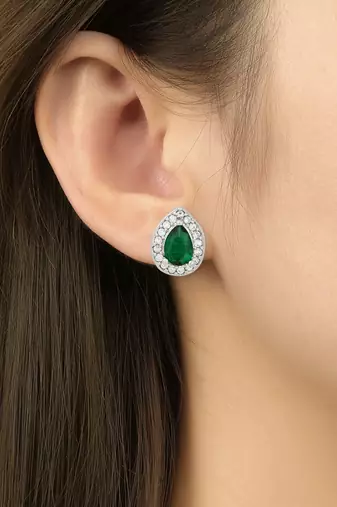 stylish latest fashion silver plated cz american diamond stud earrings