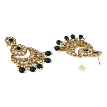 traditional handcrafted kundan pearl floral design earrings 3