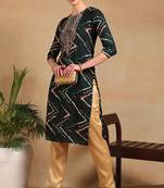 Women green printed viscose rayon kurta