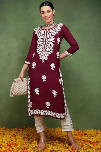 Women purple embroidered viscose rayon kurta
