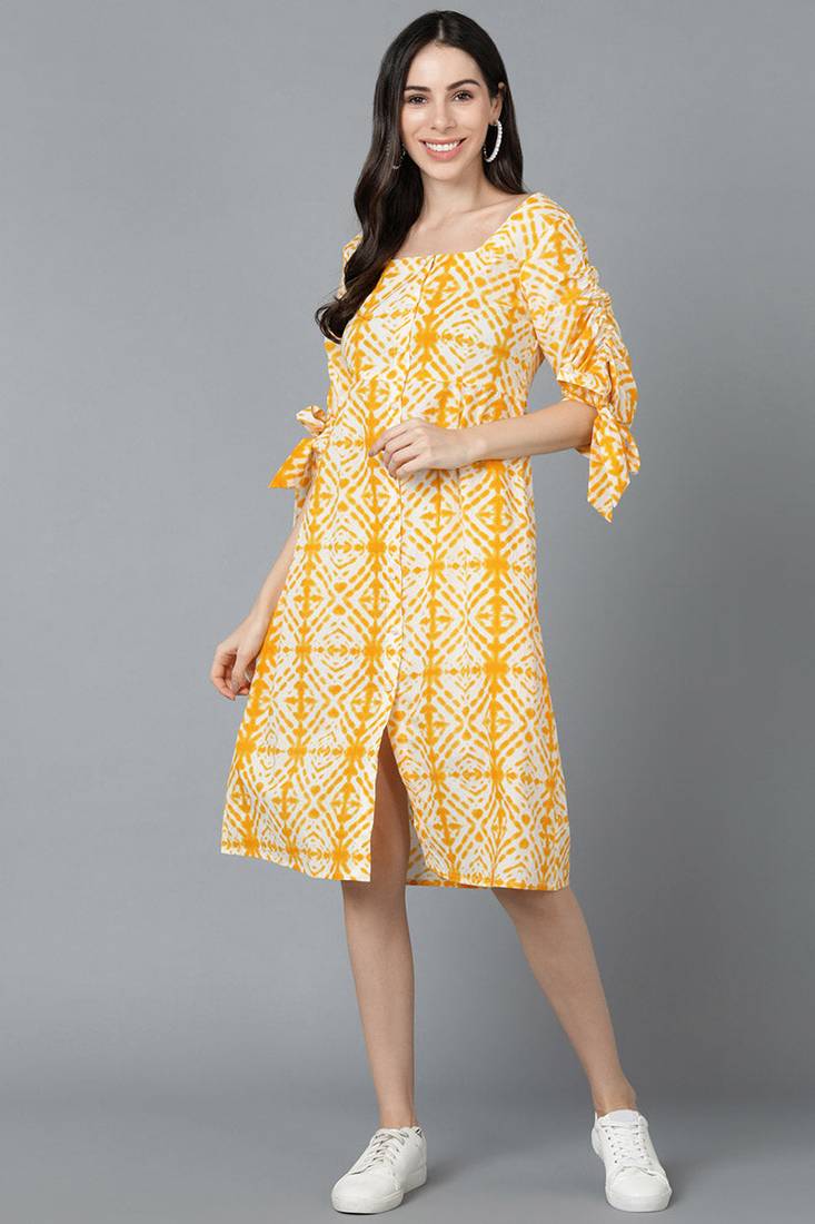 Women yellow printed cotton kurti