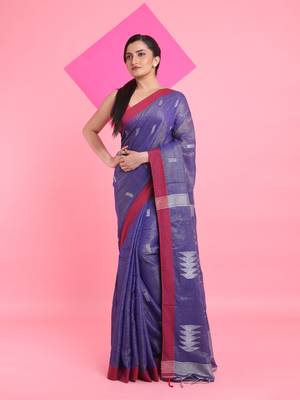 Blue tissue saree with texture pallu 1