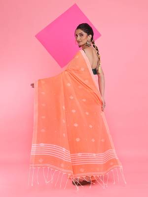 Orange cotton saree with texture pattern 3