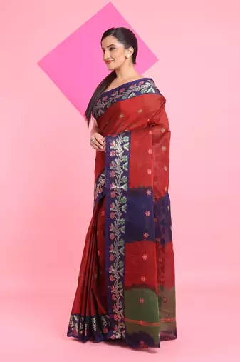 Red Cotton Soft Saree With Floral Motifs Without Blouse