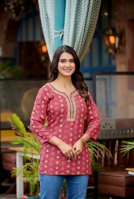 Rose pink geormetric print mirror work festive short kurtis 1