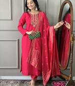 Gorgeous Red Chanderi Silk Embroidered Kurta Pant Dupatta Set
