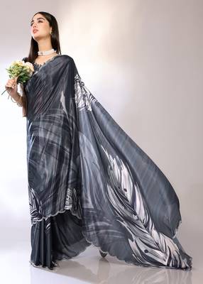 Grey Embroidered Chiffon Designer Saree With Blouse 1