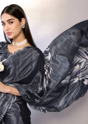 Grey Embroidered Chiffon Designer Saree With Blouse 2