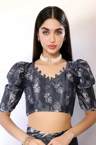 Grey Embroidered Chiffon Designer Saree With Blouse