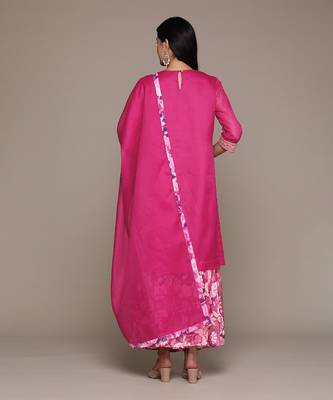 Aarke magenta embroidered kurta with sharara and dupatta 3