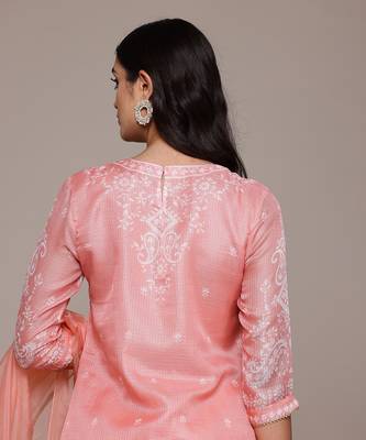 Aarke peach printed kurta with pant and dupatta 5