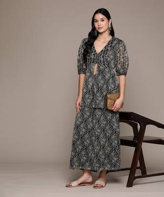 Aarke black chiffon printed kurti with palazzo 1