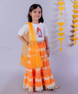 orange lehanga and white choli with dupatta ethnic set 3