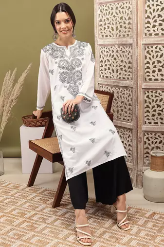 Hand Embroidered White Cotton Lucknowi Chikankari Indian Women Straight Kurta