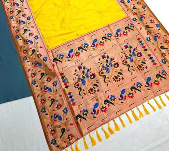 Koram Yellow Kanjivarm Paithani Silk Saree Mina Kari Border And Rich Pallu Saree With Blouse For Women 2