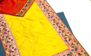 Koram Yellow Kanjivarm Paithani Silk Saree Mina Kari Border And Rich Pallu Saree With Blouse For Women 3