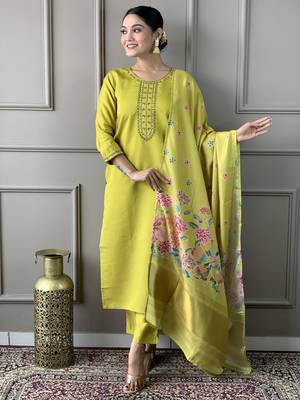 Green colour viscosee chanderi fabric embroidered partyware festive readymade salwar kameez 1