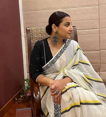 Cotton Saree With Blouse Piece 4