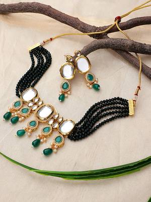 Traditional indian kundan green  choker necklace set 1