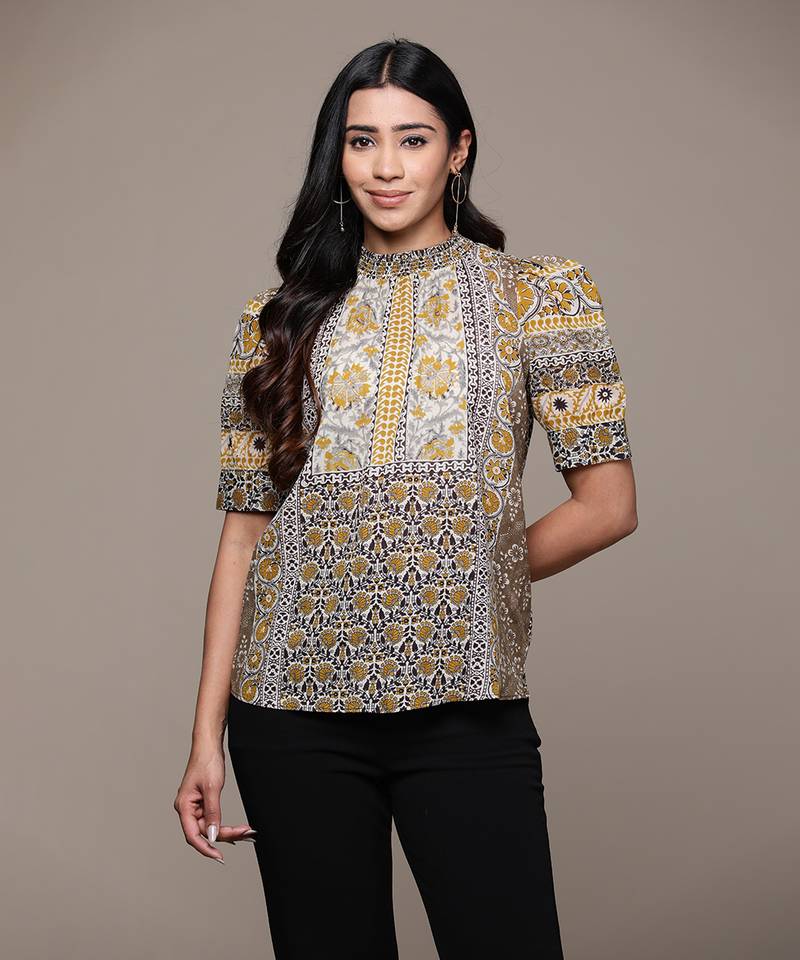 Aarke grey round neck half sleeve printed top